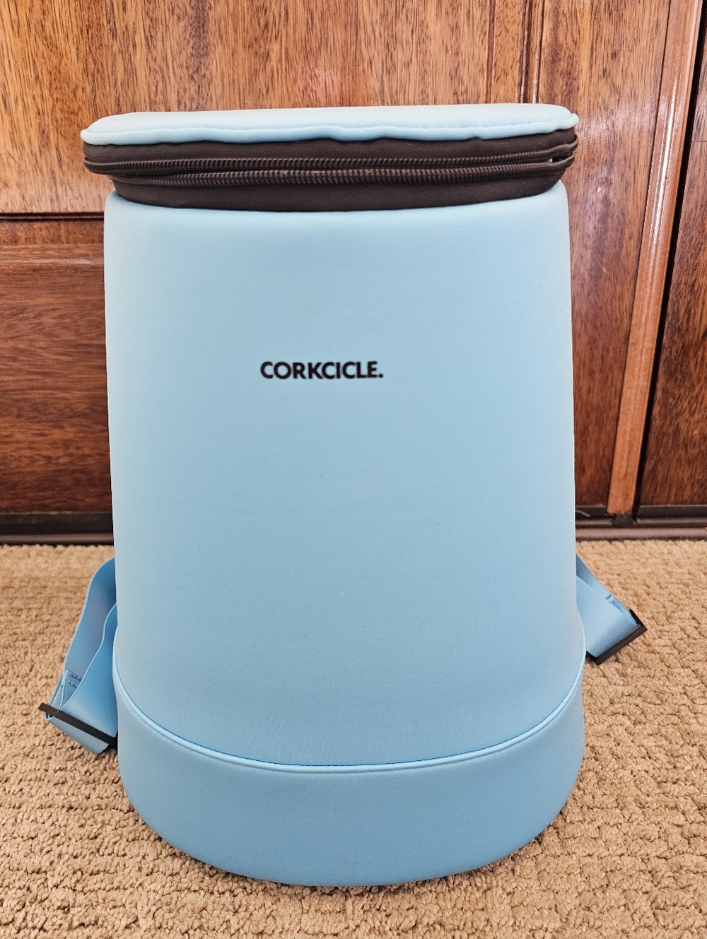 NWT Corkcicle Powder Blue Neoprene Insulated Backpack Cooler